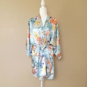 Lilac + London Blue Floral Printed Satin Robe - Size Large